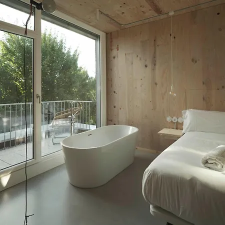 Hotel Amiuka 2*